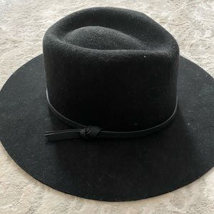 Lucky Brand Hat